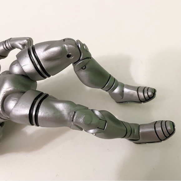 Marvel Legends Hasbro Ultron Action Figure - Picture 10 of 15